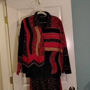 Koret 4-Piece Outfit - Beautiful Detail - Size L